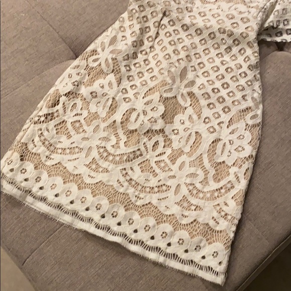 Women’s Lacey mini Dress - Picture 3 of 4